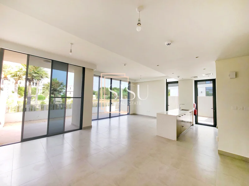 Exclusive | Park Facing | Single Row64043126245377112