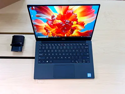 Dell XPS 13 - Core i5 - 8gb ram - 256gb SSD - Windows 11 Pro + MS Office 2021