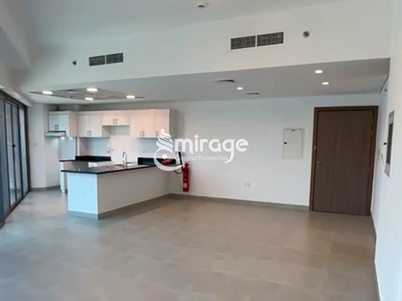 شقة بتصميم مفتوح 2 غرفة نوم + غرفة خادمة | مرافق أنيقة63849228383105112
