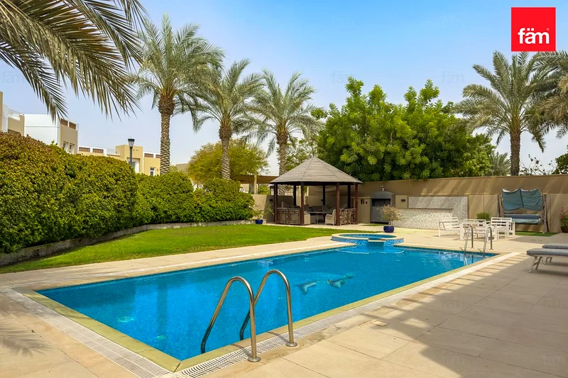 Best Price Corner 5-BR +M Villa | Largest Layout63926180448641113