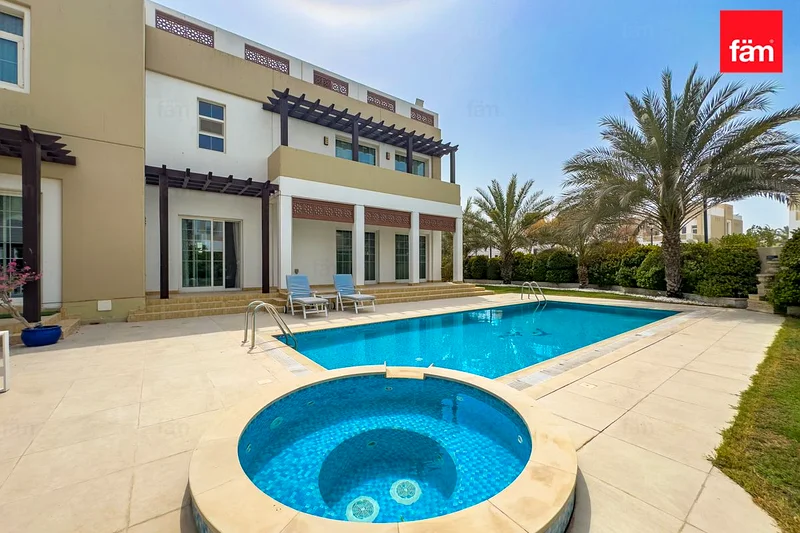 Best Price Corner 5-BR +M Villa | Largest Layout63926180448641111