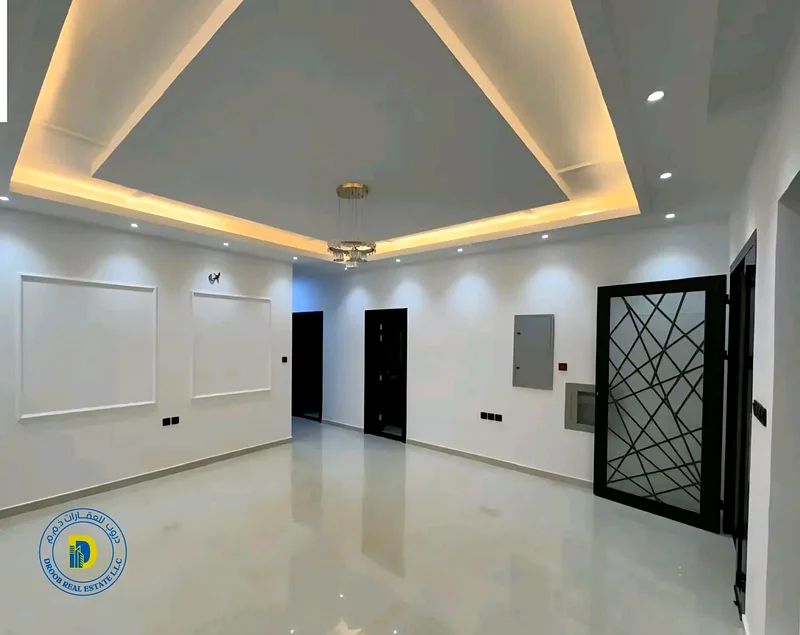 فيلا كبيرة مكونة من 7 غرف للبيع في الحزيو 2. يشمل السعر رسوم التسجيل ورسوم الملكية.63912904001410113