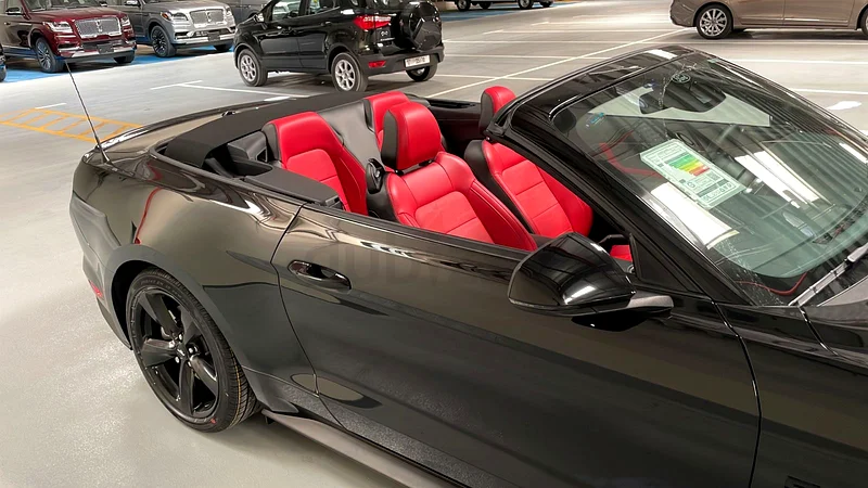 Convertible Ford Mustang - GT premium63488841430145114