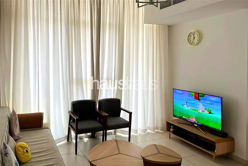 طابق عالي | إطلالة بحرية جزئية | مؤجر64006946835969110