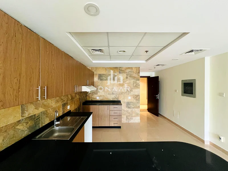 Spacious & Premium Quality 2BHK in PRIME LOCATION |  Ready to Move in | Closed Kitchen63731552335874111