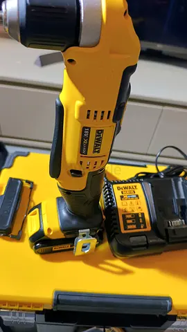 DEWALT RIGHT ANGLE DRILL KIT