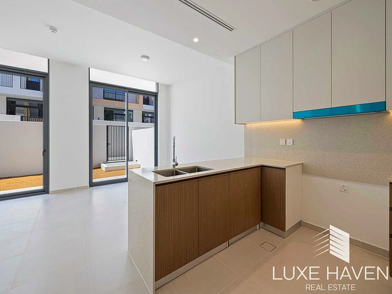 Next to Pool and Park | Middle unit63806008997763113
