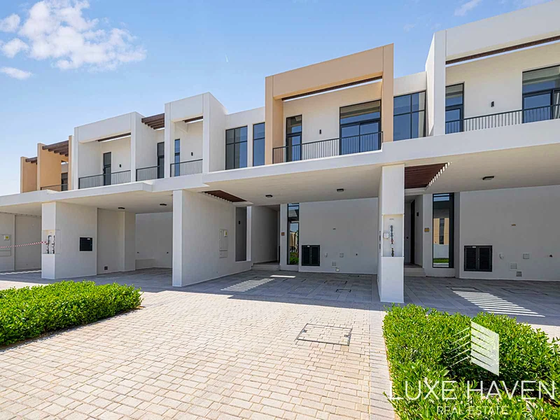 Next to Pool and Park | Middle unit63806008997763111