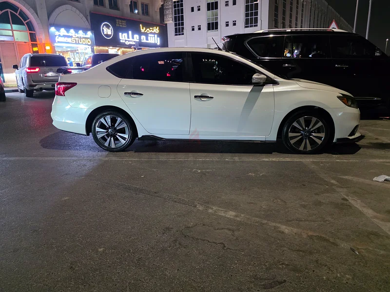 Nissan Sentra 2017 SL  
Mileage: 131,000 kilometers63412538336515114