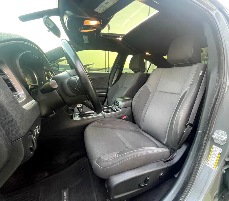 SRT KIT// Sun Roof// warranty// Airbag Canada Agency63612062424449113