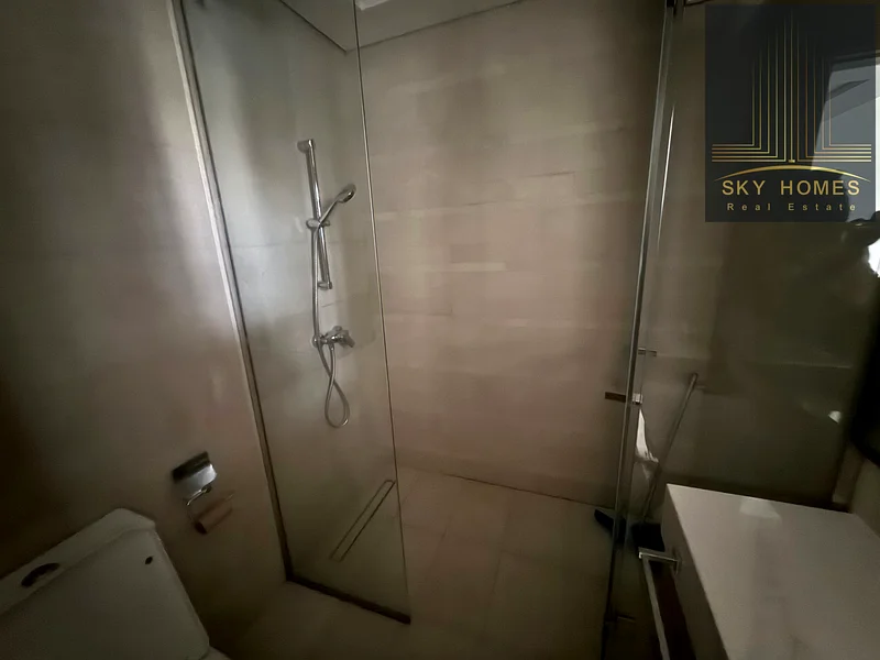 شقة جديدة بالكامل بدون تبريد بغرفة نوم واحدة مع أجهزة مطبخ بسعر 72 ألف فقط63800513408002112