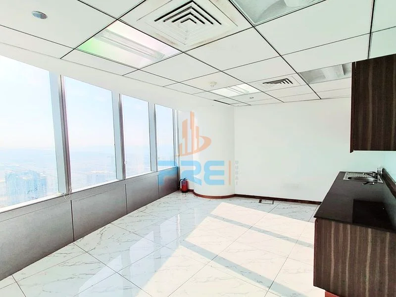Fully Fitted | Vacant | Panoramic View High Floor | Prestige Building63827152946946113
