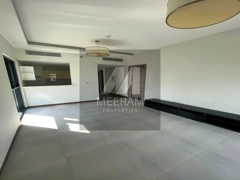 Burj Khalifa View | Accessible Location | Modern Upgrades63790674516354111