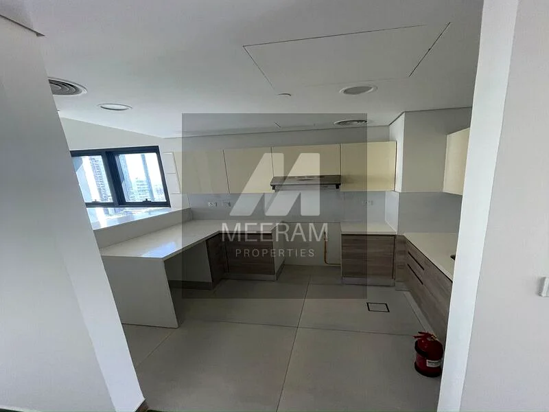 Burj Khalifa View | Accessible Location | Modern Upgrades63790674516354114