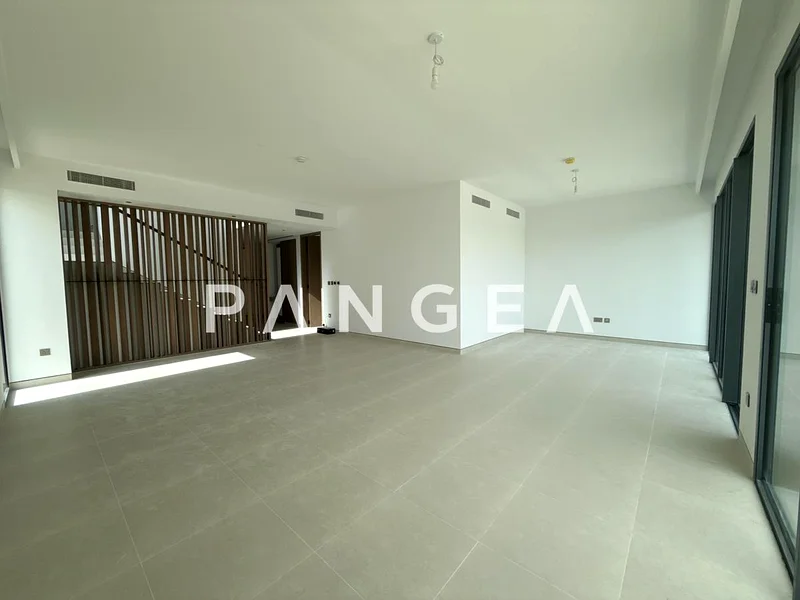 Corner Unit | Largest Plot | Single Row63931115209217113