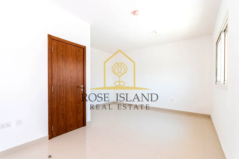 Great Deal| Single Row| Prime Location63839076169858113