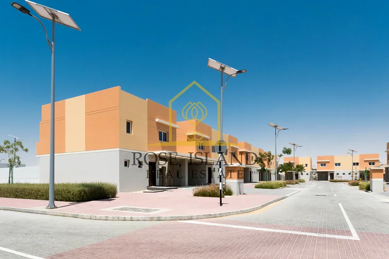 Great Deal| Single Row| Prime Location63839076169858111