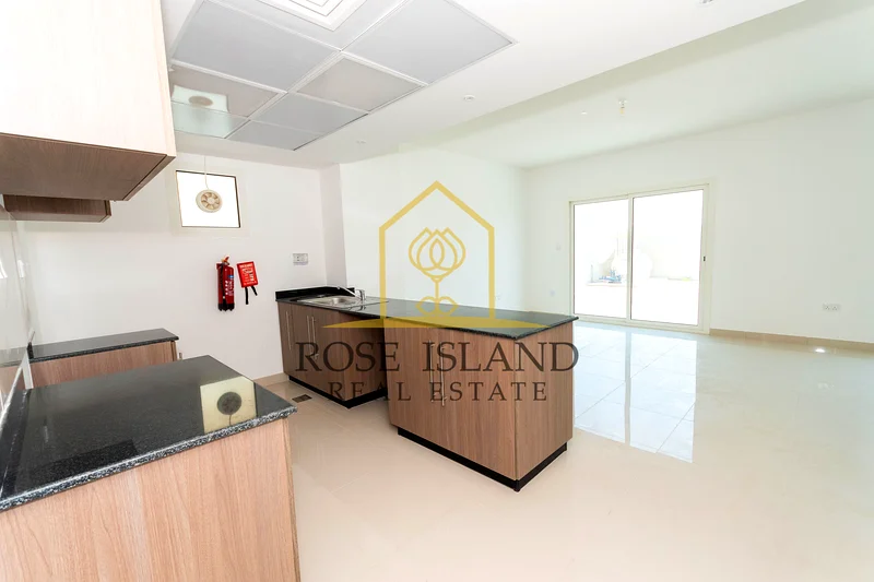 Great Deal| Single Row| Prime Location63839076169858114