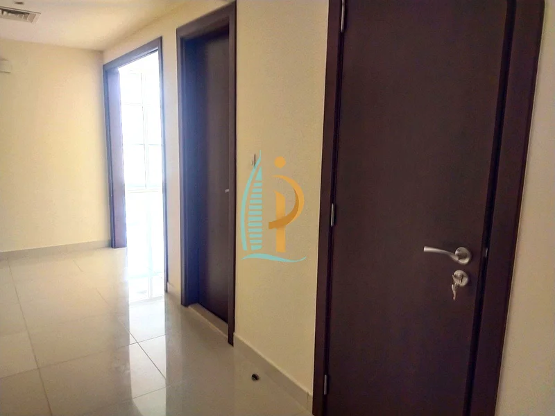 منظر برج | شقة واسعة | بالقرب من دبي مول | غرفة خادمة | شرفة63790231849986112
