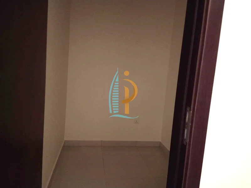 منظر برج | شقة واسعة | بالقرب من دبي مول | غرفة خادمة | شرفة63790231849986113