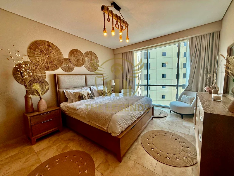 Sea view | Vacant | Fully Upgraded63936476801153114