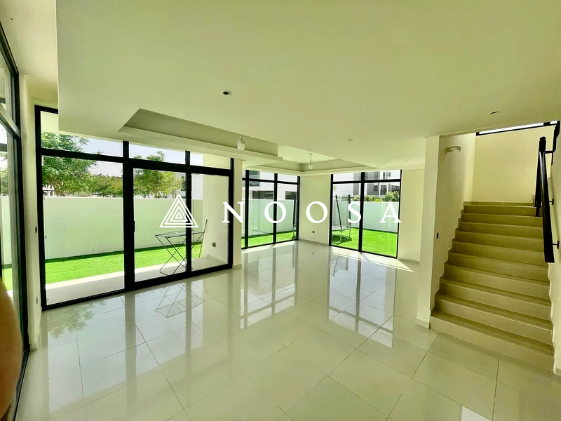 V2 Type | Park View backing | Largest Plot64003014065537111