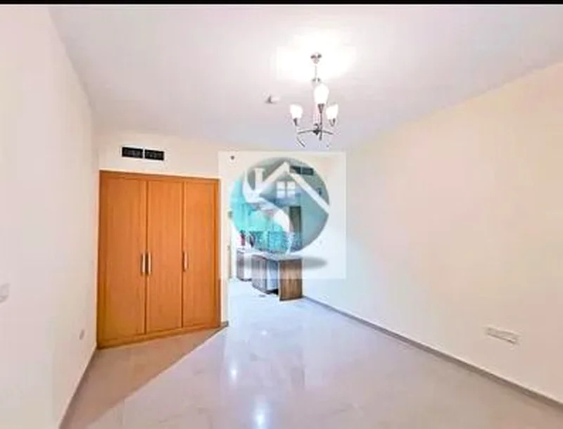 Spacious Studio UnFurnish 42,00063778886408451113