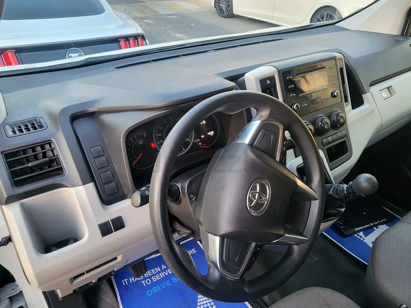 Toyota Hiece GCC low Millage63484347948035114