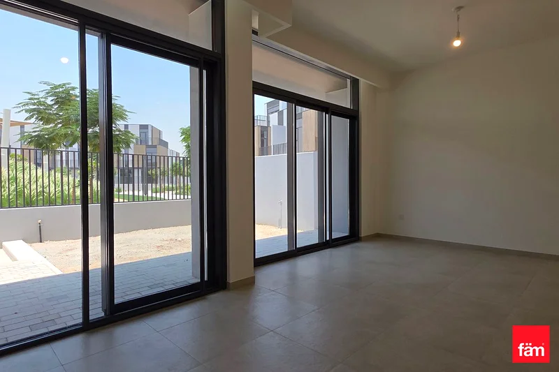 Single Row | 3BR G+2| Prime Location63807419173251111