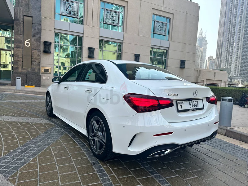 مرسيدس بنز A 200 AMG KIT | 2025 | ضمن ضمان الوكالة (EMC)63488379967746112