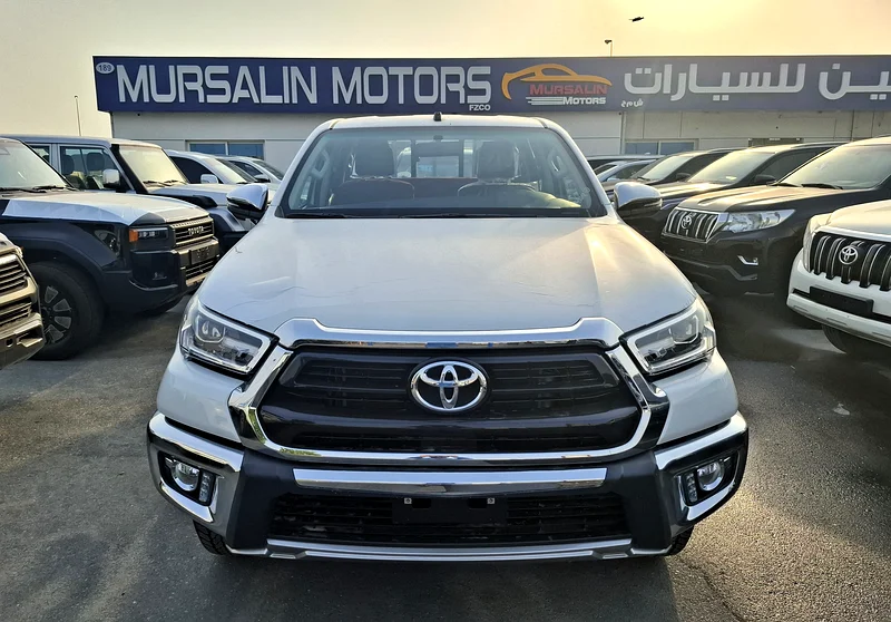 Toyota Hilux 2.7L 2025 AT DC White Double Camera Petrol (Export Only)63488014356227112