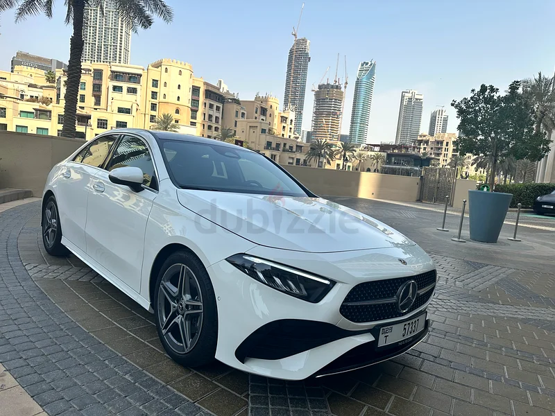 مرسيدس بنز A 200 AMG KIT | 2025 | ضمن ضمان الوكالة (EMC)63488379967746113