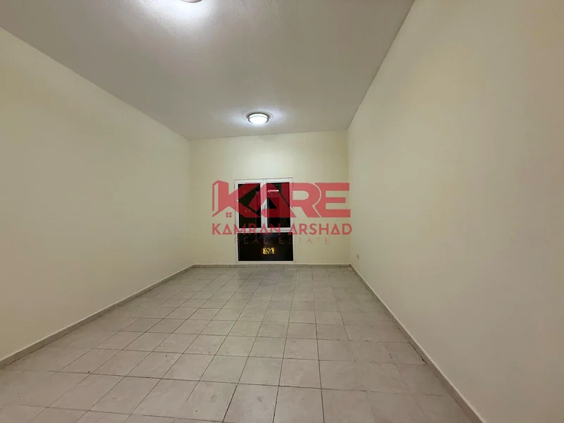 Bright Studio Excellent Condition  Metro Access63730699537539113