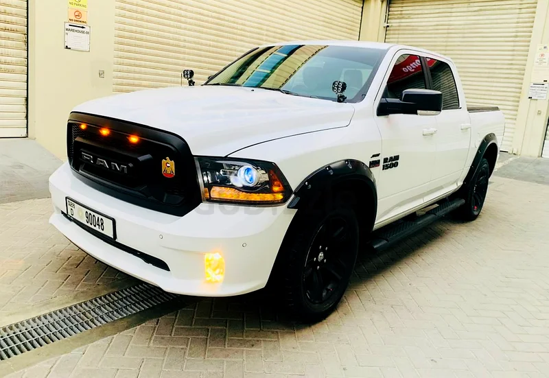 DODGE 2017 RAM 1500 - SPORT CREW CAB GCC FULL SERVICE HISTORY 2 KEYS VERY CLEAN63490174630017111