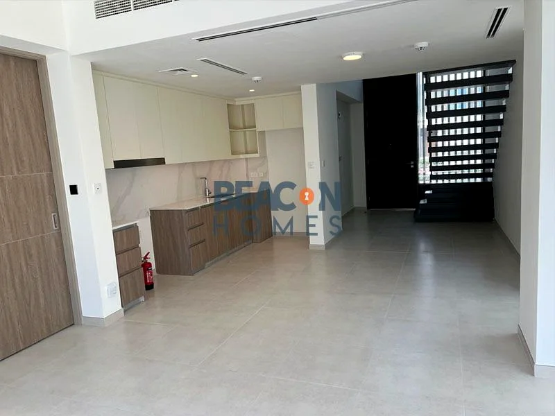 Best Location | End Unit | Ready To Move In63947194235393112