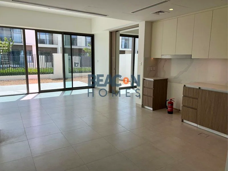 Best Location | End Unit | Ready To Move In63947194235393113
