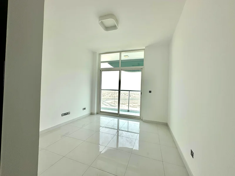 Stylish 1BHK | Bright Layout | Large Balcony | Arabian Gates63748197039875111