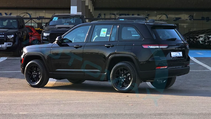 ( 4 Years Warranty Or 100K Km @Official Dealer ) 2024 JEEP GRAND CHEROKEE LAREDO 4WD GCC 0Km63231163904643114