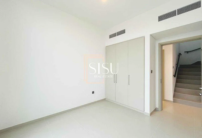 Vacant | Facing Amenities | Pool Facing63931115268353114