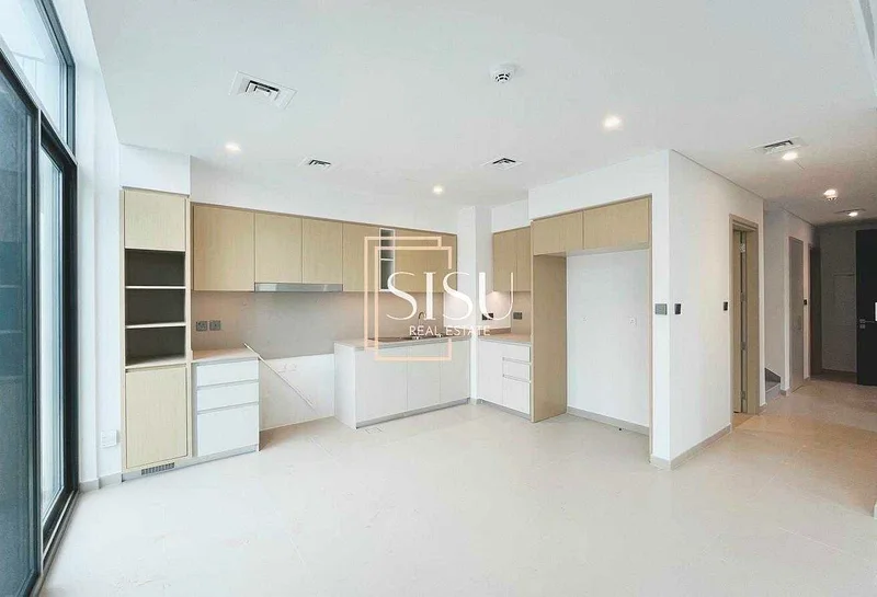 Vacant | Facing Amenities | Pool Facing63931115268353111