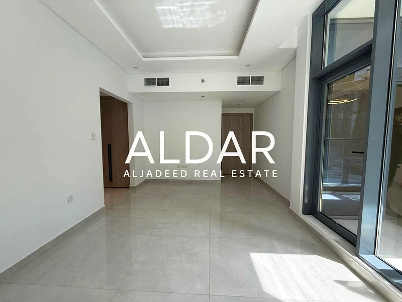 جديد بالكامل | بجانب مول سيركل | منزل ذكي63787179274753113