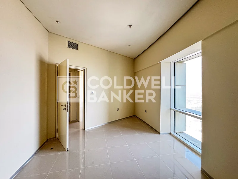 Ready to Move | Prime Location | Spacious63746225126146113
