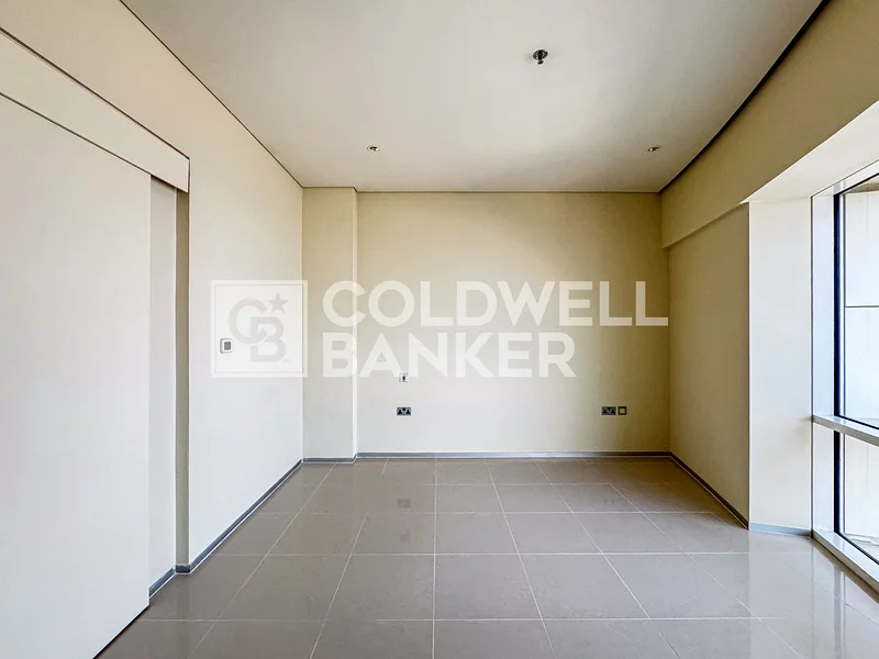 Ready to Move | Prime Location | Spacious63746225126146112
