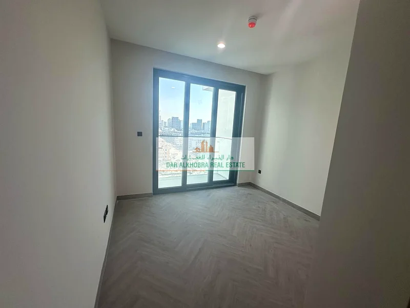 جديد بالكامل | شقة واسعة | موقع متميز63784819370113112