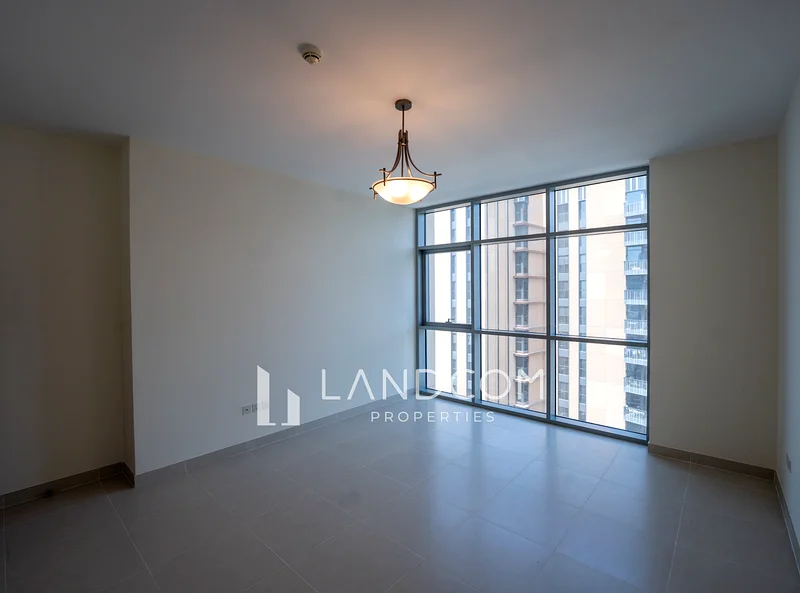 Near Metro| Road View| Spacious Flat | Laundry,Store |  Gym,Pool63738115159554113