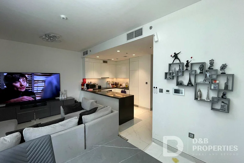Furnished | Bright And Spacious | Lagoon View64006394103682113
