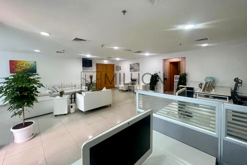 مساحة مكتبية في JLT | للإيجار | جاهزة للانتقال63623402150785114