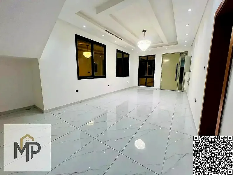 بسعر يشمل رسوم التسجيل، فرصة ذهبية لامتلاك الفيلا التي تحلم بها في الحيلو 2، مباشرة على الشارع الرئيسي، جذابة63899448277506113