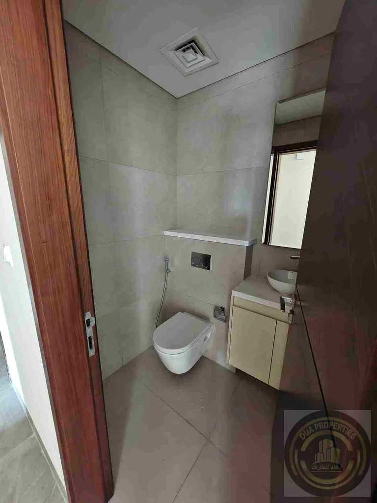 Move-In Ready 2BR + Maid | La Residenza | JVC Gem!63778034237826114