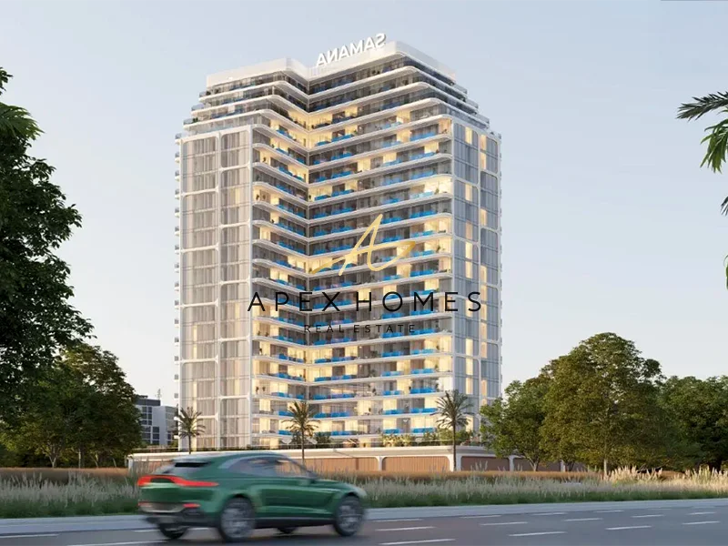 Modern Studio | Lake Views | Prime Location64029752150786112